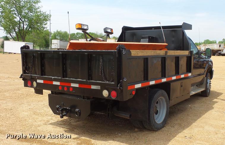 image for item DC4727 1999 Ford F550 Super Duty dump truck