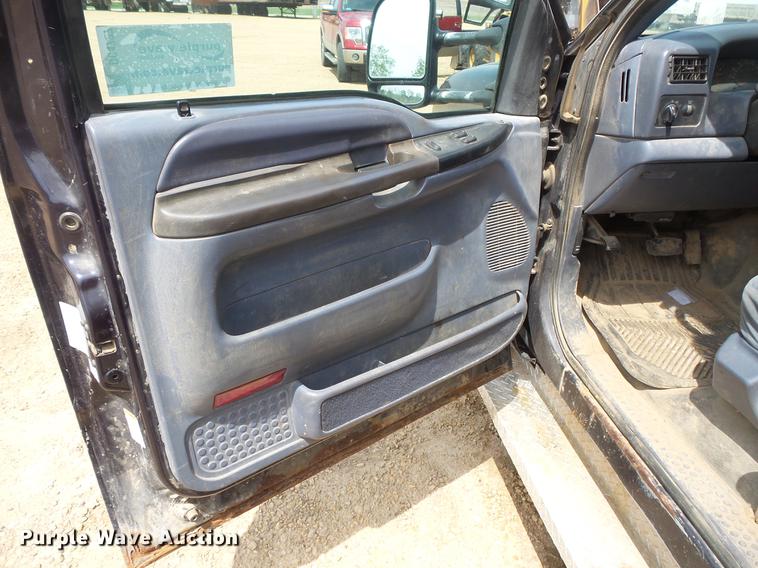 image for item DC4727 1999 Ford F550 Super Duty dump truck