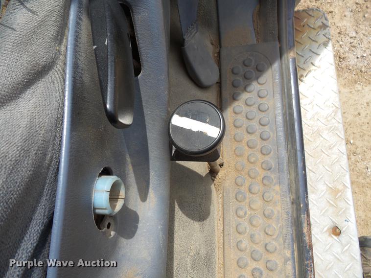 image for item DC4727 1999 Ford F550 Super Duty dump truck