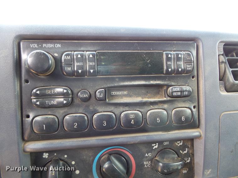 image for item DC4727 1999 Ford F550 Super Duty dump truck