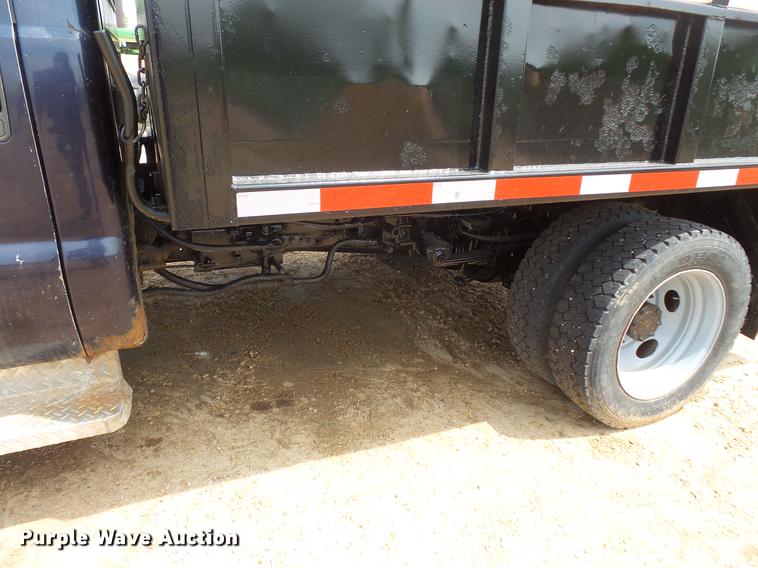 image for item DC4727 1999 Ford F550 Super Duty dump truck