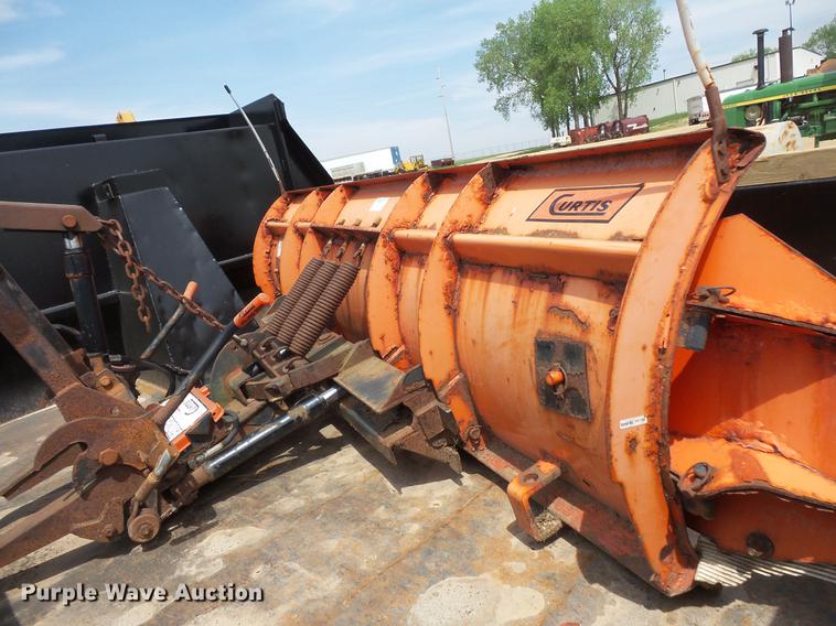 image for item DC4727 1999 Ford F550 Super Duty dump truck