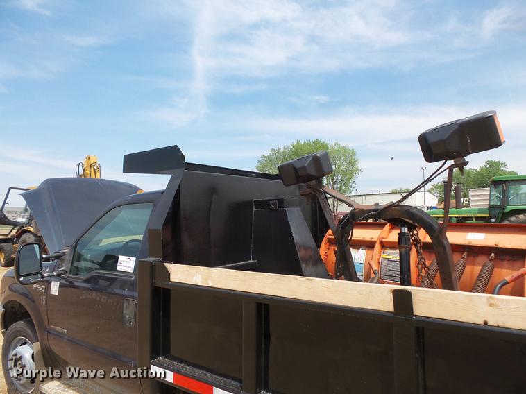 image for item DC4727 1999 Ford F550 Super Duty dump truck