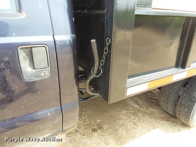 image for item DC4727 1999 Ford F550 Super Duty dump truck