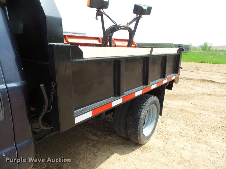 image for item DC4727 1999 Ford F550 Super Duty dump truck