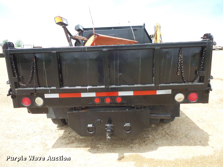 image for item DC4727 1999 Ford F550 Super Duty dump truck