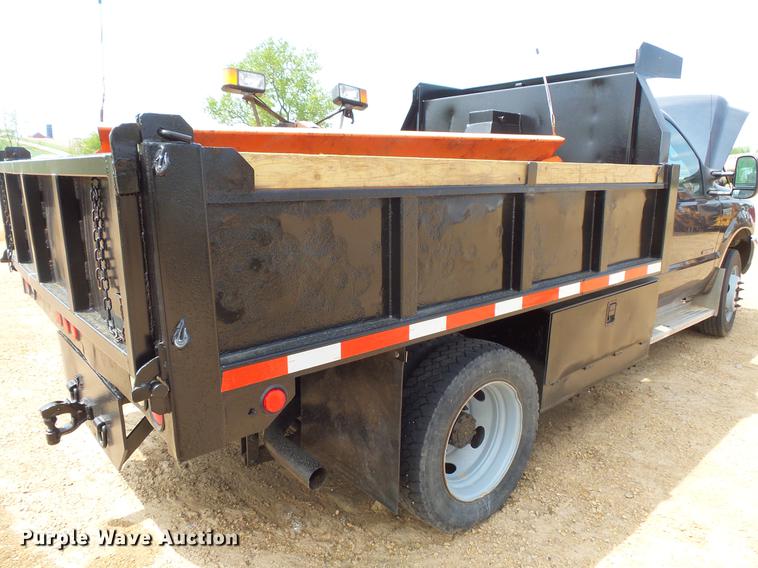 image for item DC4727 1999 Ford F550 Super Duty dump truck