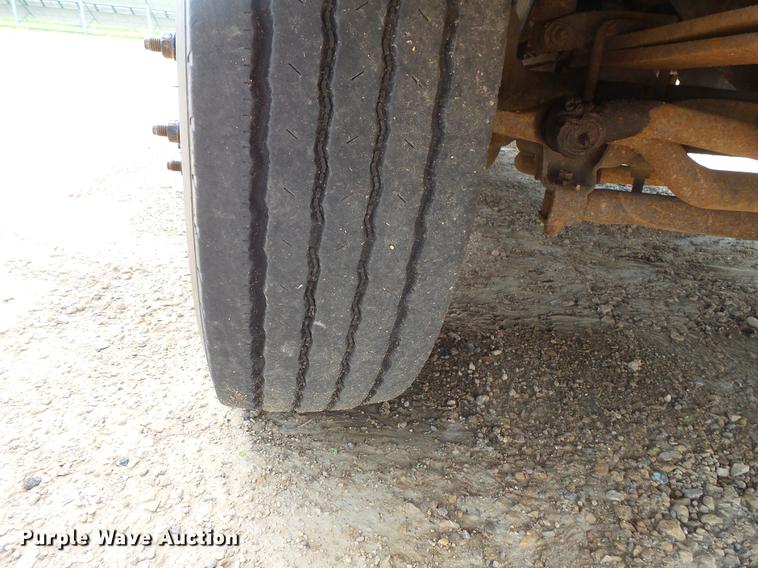 image for item DC4727 1999 Ford F550 Super Duty dump truck