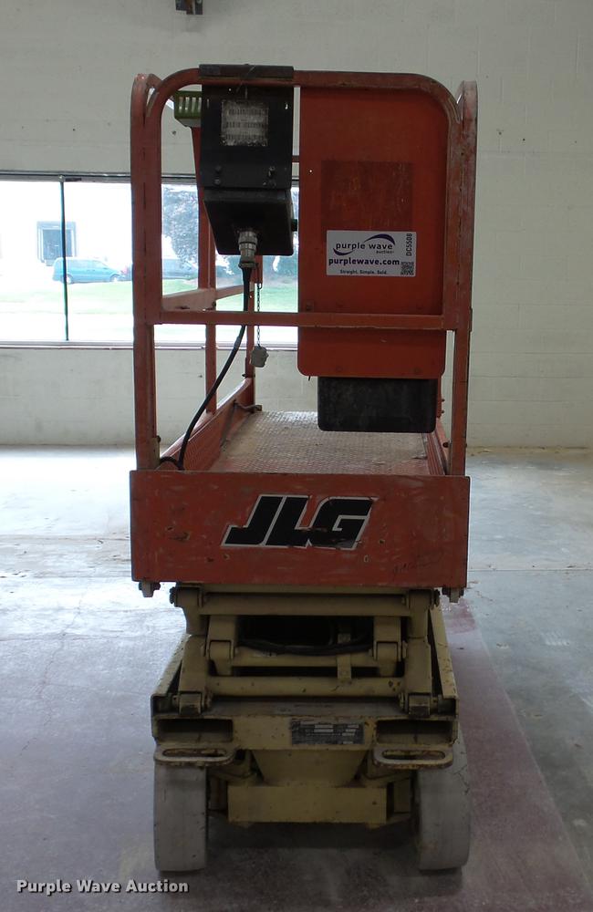 image for item DC5508 1999 JLG 2032E2 scissor lift