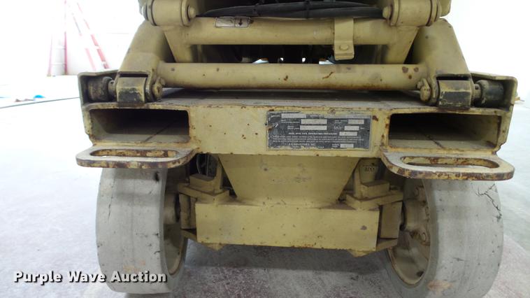 image for item DC5508 1999 JLG 2032E2 scissor lift