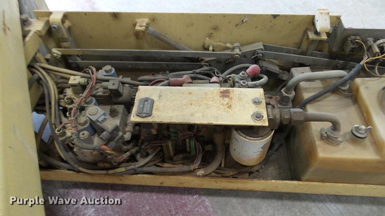 image for item DC5508 1999 JLG 2032E2 scissor lift