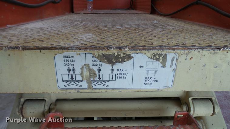 image for item DC5508 1999 JLG 2032E2 scissor lift