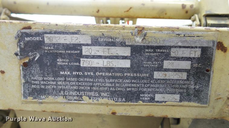 image for item DC5508 1999 JLG 2032E2 scissor lift