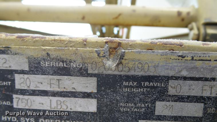 image for item DC5508 1999 JLG 2032E2 scissor lift