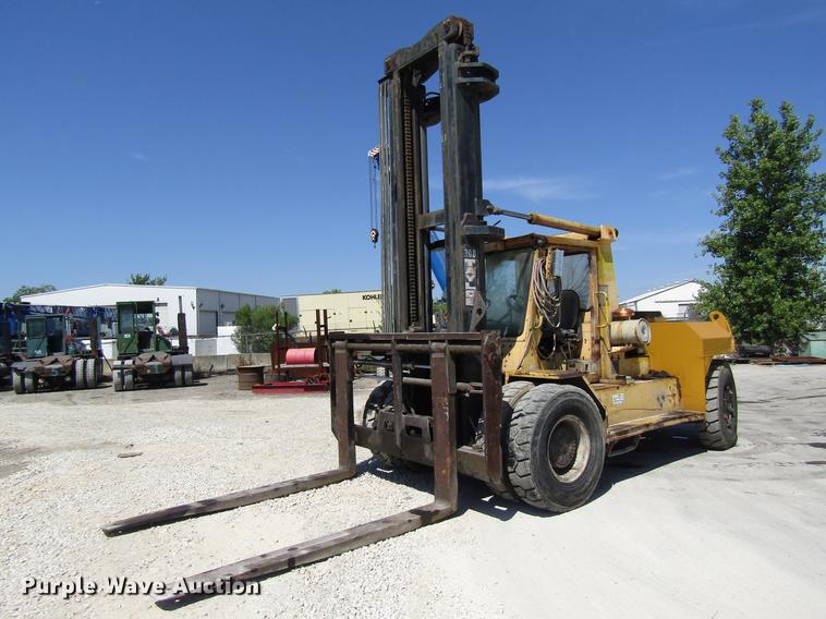 image for item DC7907 1990 Taylor TE300M forklift