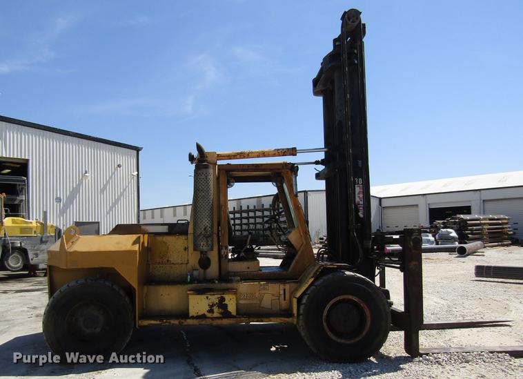 image for item DC7907 1990 Taylor TE300M forklift