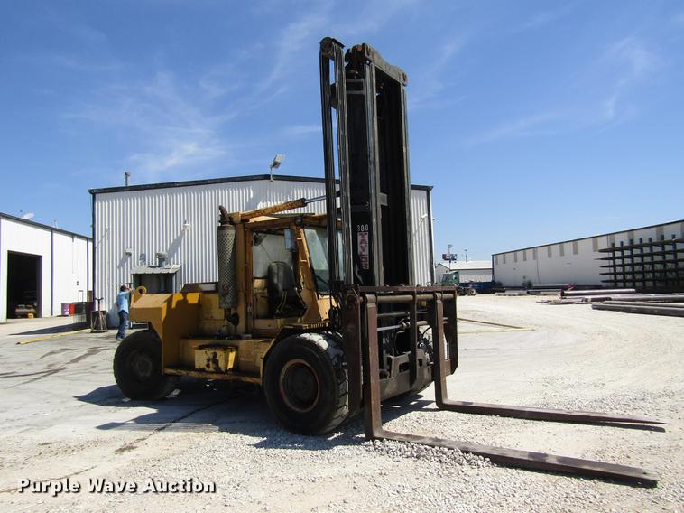 image for item DC7907 1990 Taylor TE300M forklift
