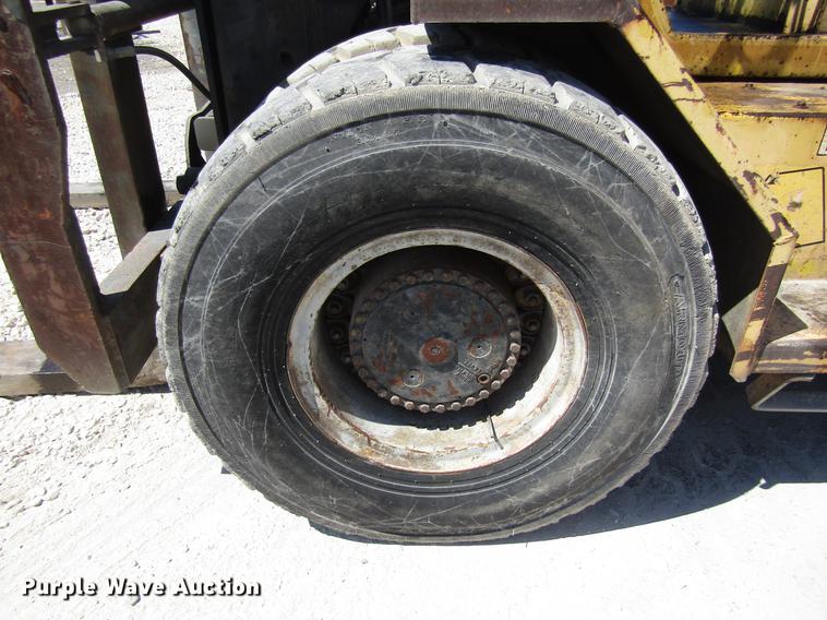 image for item DC7907 1990 Taylor TE300M forklift