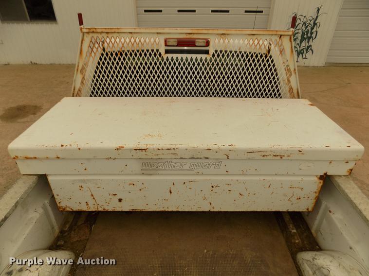 image for item DD2758 2003 Chevrolet Silverado 2500HD pickup truck