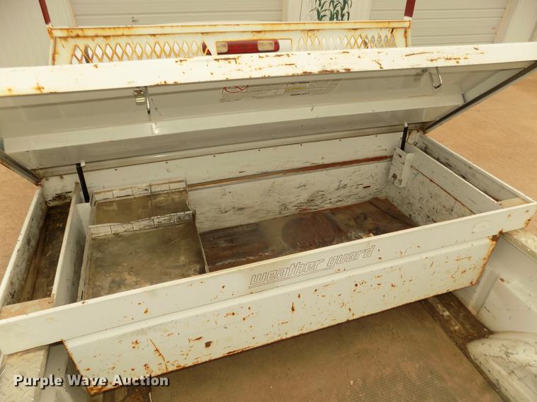 image for item DD2758 2003 Chevrolet Silverado 2500HD pickup truck