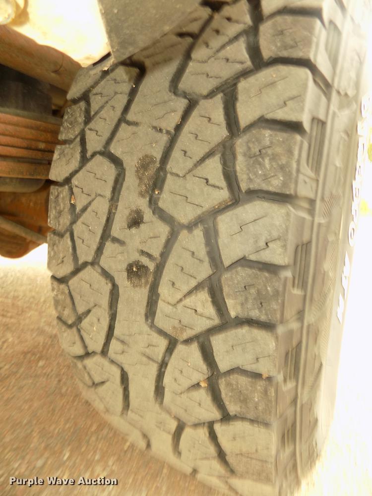 image for item DD2758 2003 Chevrolet Silverado 2500HD pickup truck