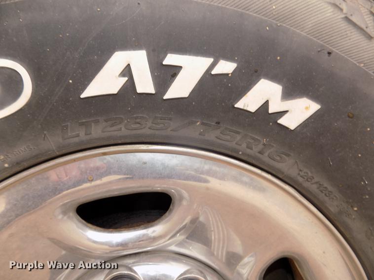 image for item DD2758 2003 Chevrolet Silverado 2500HD pickup truck