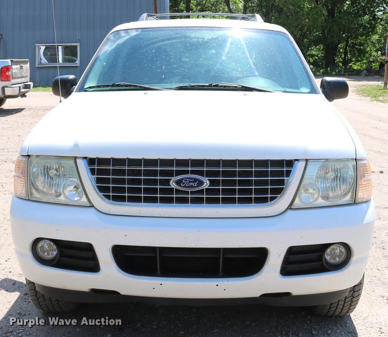 image for item DD4240 2005 Ford Explorer XLT SUV