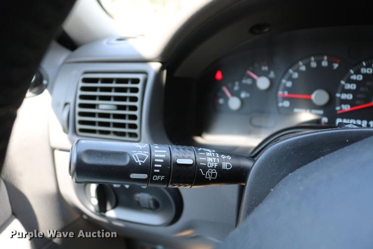 image for item DD4240 2005 Ford Explorer XLT SUV