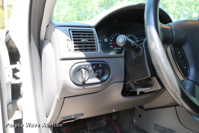 image for item DD4240 2005 Ford Explorer XLT SUV