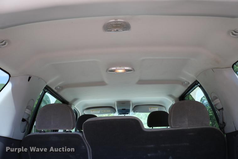 image for item DD4240 2005 Ford Explorer XLT SUV