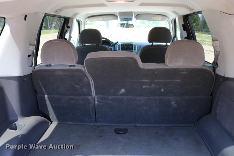 image for item DD4240 2005 Ford Explorer XLT SUV