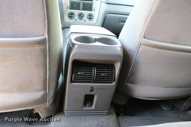 image for item DD4240 2005 Ford Explorer XLT SUV