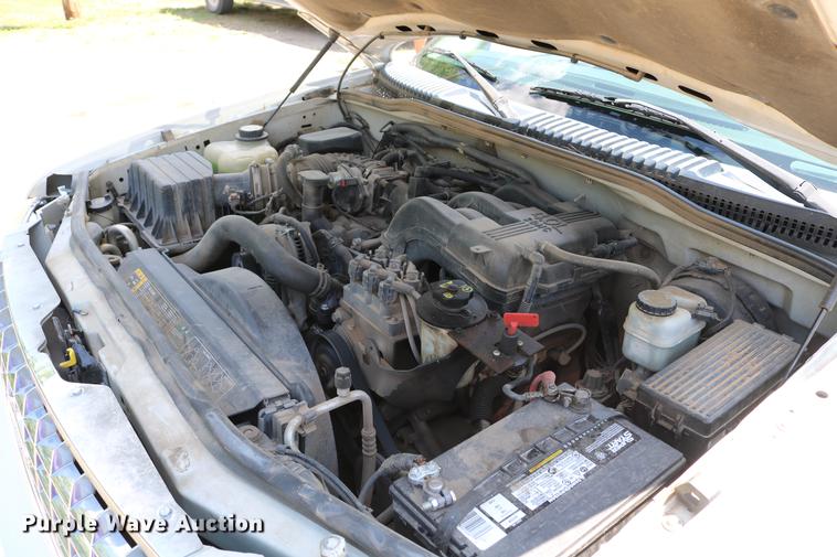 image for item DD4240 2005 Ford Explorer XLT SUV