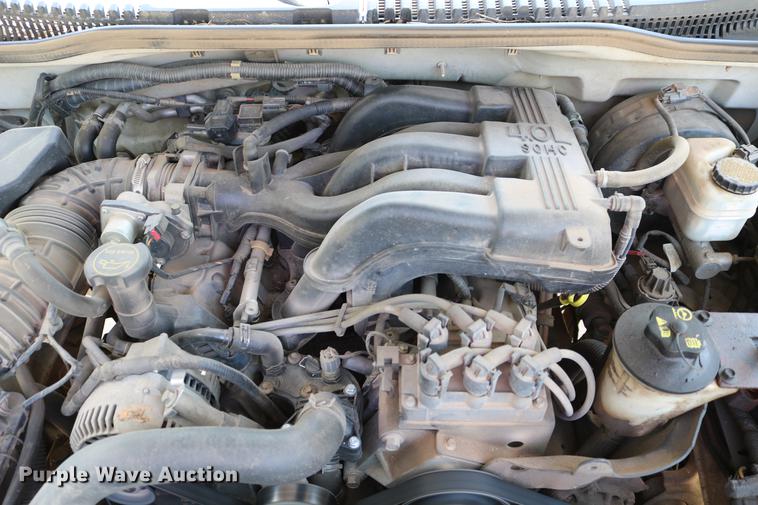 image for item DD4240 2005 Ford Explorer XLT SUV