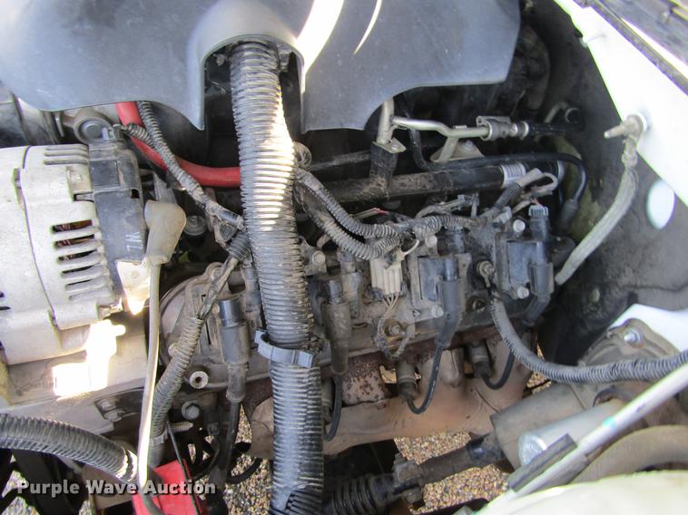 image for item DD5667 2005 GMC Sierra 1500HD Crew Cab pickup truck