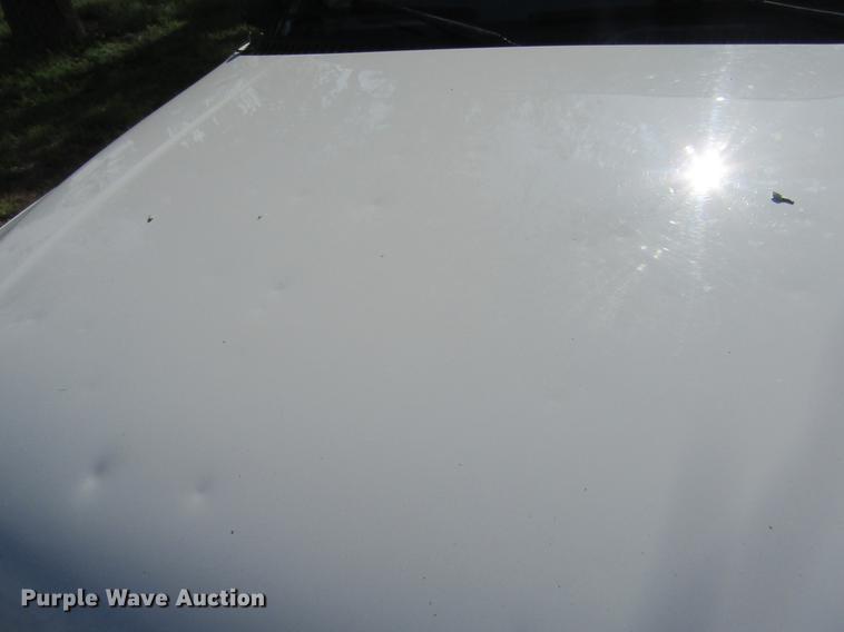 image for item DD5667 2005 GMC Sierra 1500HD Crew Cab pickup truck