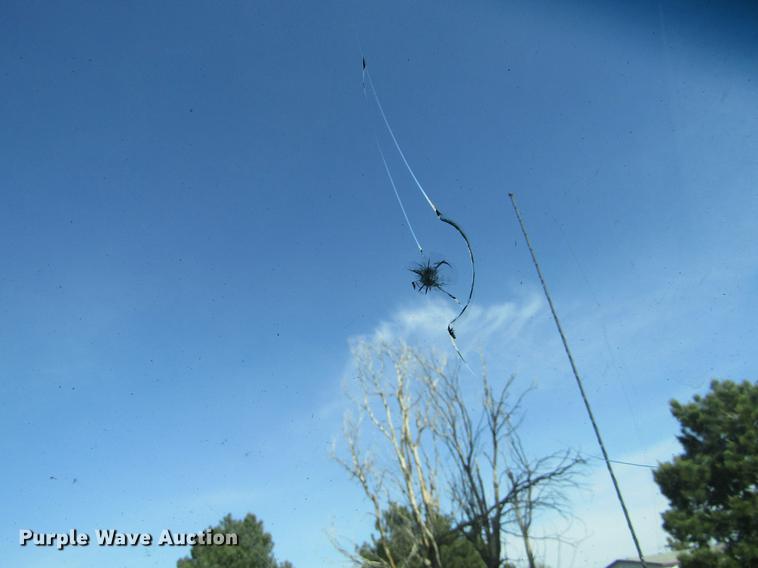 image for item DD5667 2005 GMC Sierra 1500HD Crew Cab pickup truck