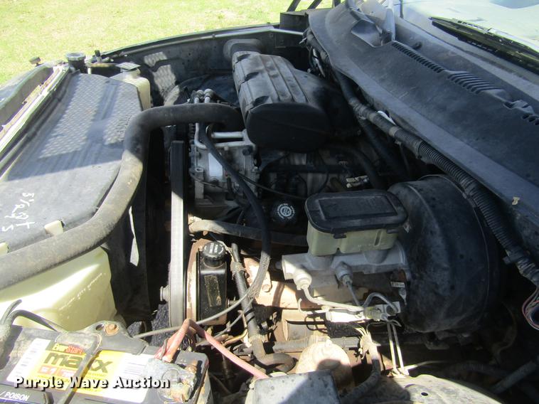 image for item DD5673 1995 Dodge Ram 1500 pickup truck