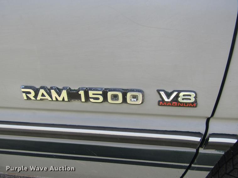 image for item DD5673 1995 Dodge Ram 1500 pickup truck
