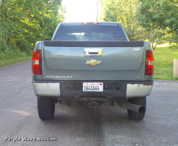 image for item DD7193 2007 Chevrolet Silverado 2500HD Crew Cab pickup truck