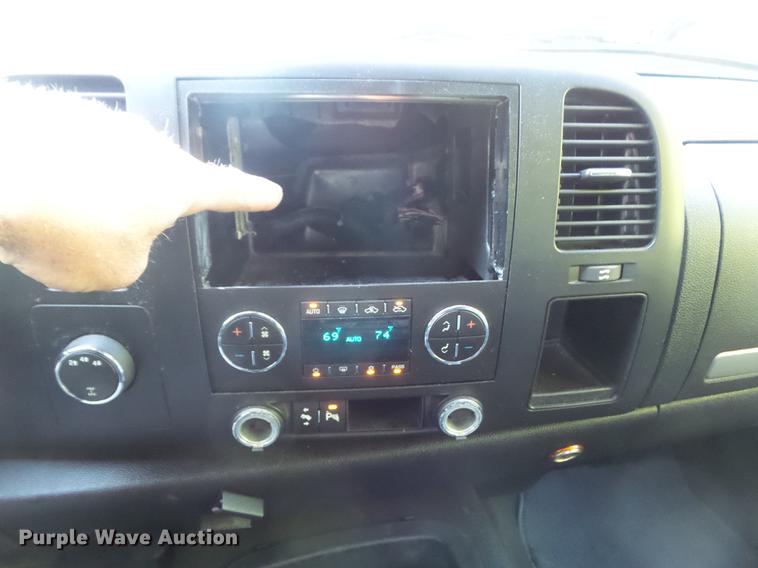 image for item DD7193 2007 Chevrolet Silverado 2500HD Crew Cab pickup truck