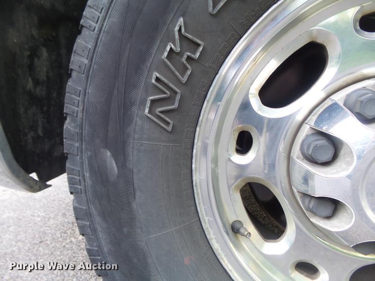 image for item DD7193 2007 Chevrolet Silverado 2500HD Crew Cab pickup truck