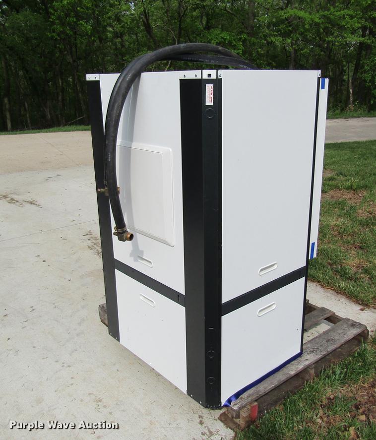 image for item DD8434 Bosch SM048 water source heat pump