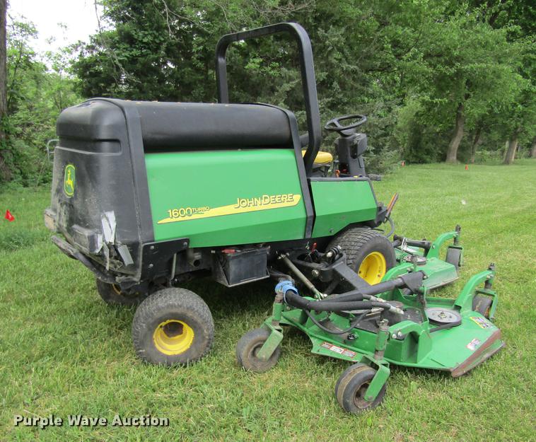 image for item DD8446 John Deere 1600 lawn mower