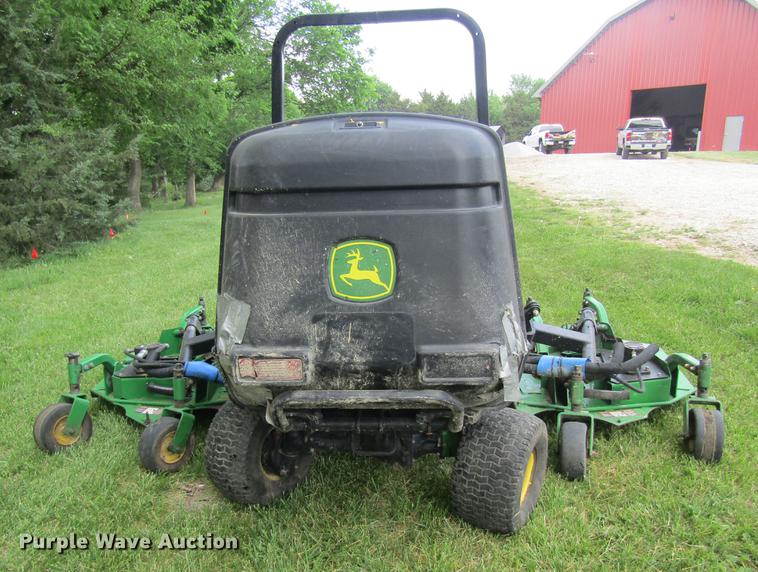 image for item DD8446 John Deere 1600 lawn mower