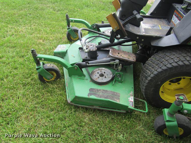 image for item DD8446 John Deere 1600 lawn mower