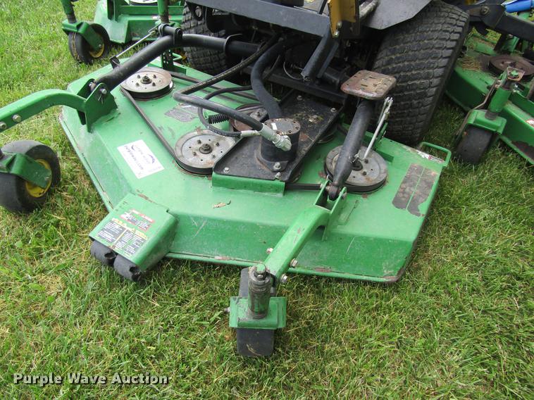 image for item DD8446 John Deere 1600 lawn mower