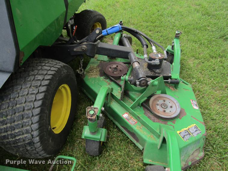 image for item DD8446 John Deere 1600 lawn mower