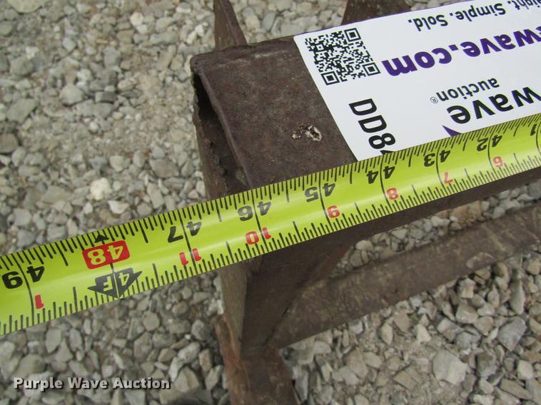 image for item DD8447 Shop built bale forks