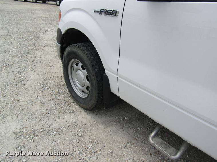 image for item DD8451 2012 Ford F150 SuperCab pickup truck